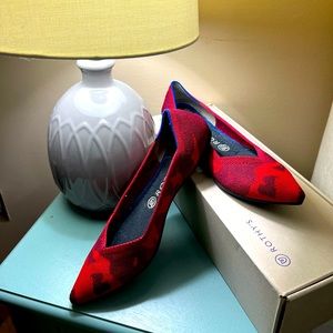 Rothy’s red camo points size 9